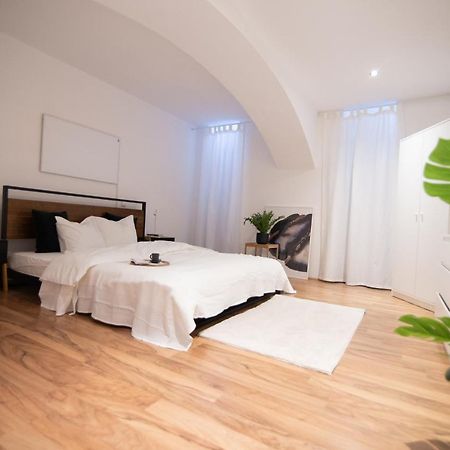 Trendy Souterrain Loft - Near City Center เวียนนา ภายนอก รูปภาพ