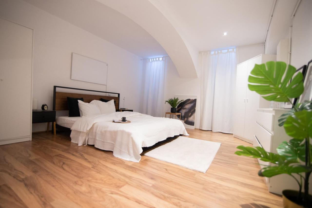 Trendy Souterrain Loft - Near City Center เวียนนา ภายนอก รูปภาพ