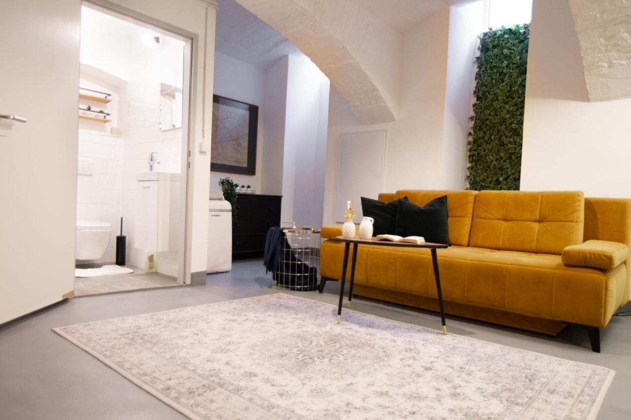 Trendy Souterrain Loft - Near City Center เวียนนา ภายนอก รูปภาพ